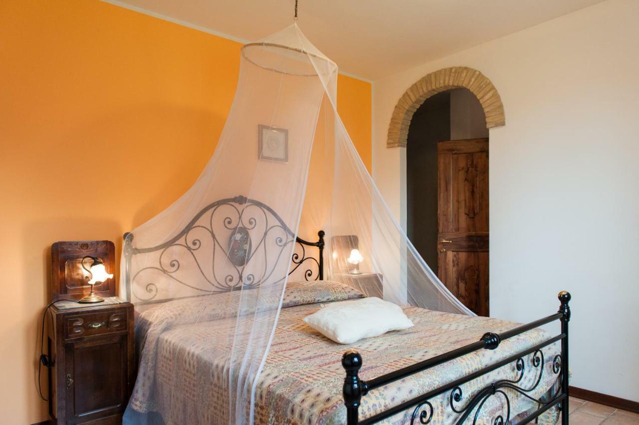 Agriturismo Wine Casale Villa Chiara Торджано Экстерьер фото